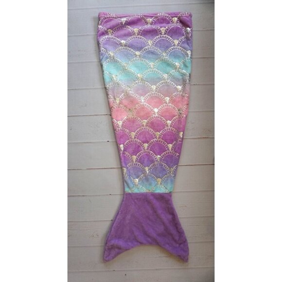 Warm & Snuggly Kids Mermaid Cozy Pullover Sleeping Bag Fin Tail - Picture 1 of 4